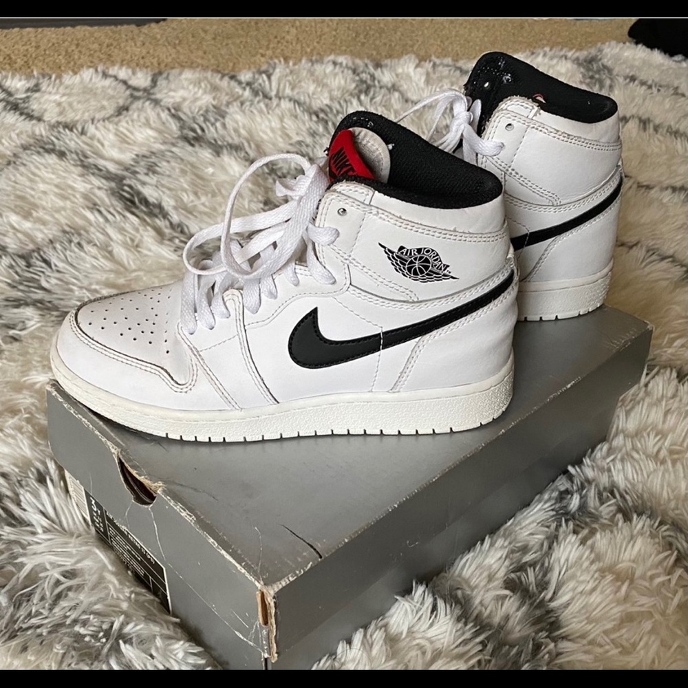 Jordan 1 retro Yin Yang white